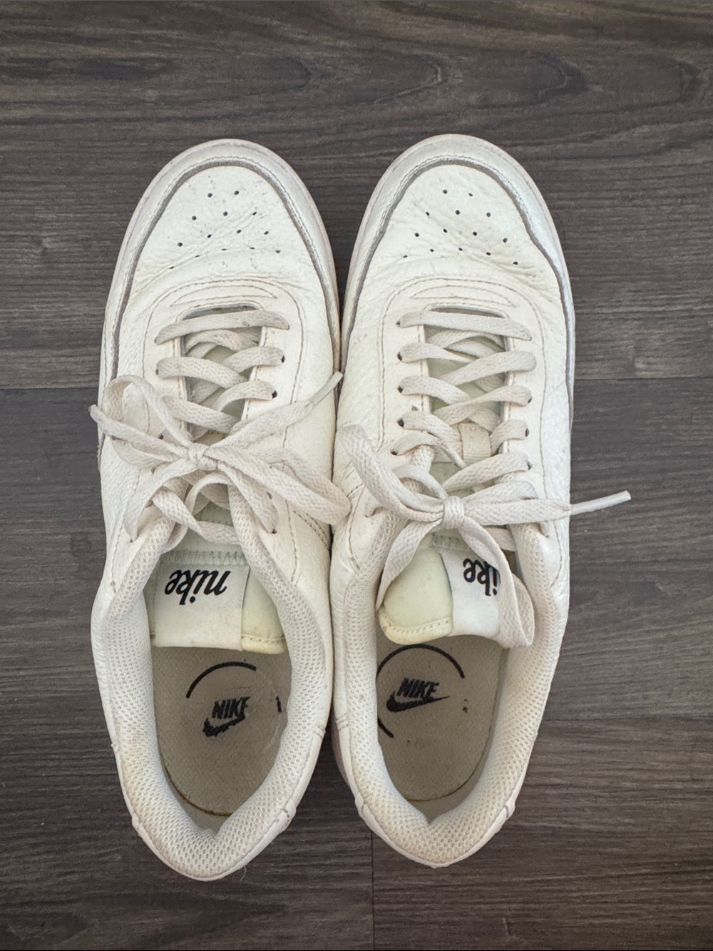 Nike Cream and White Leather Low-Profile Sneakers
